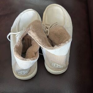 Women’s Cream and Tan Shoes sz 10